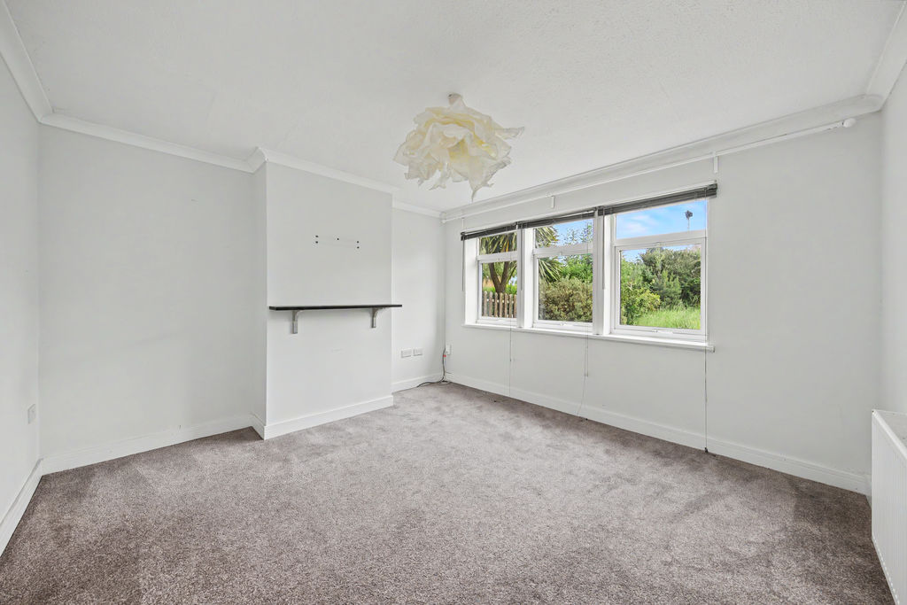 Masefield Avenue Holmewood